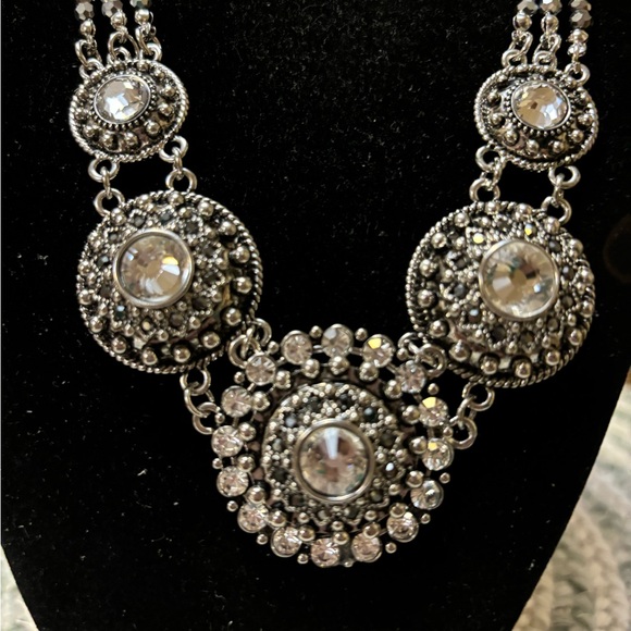 NWOT Ginger Snaps Facet Statement Necklace - Picture 3 of 4